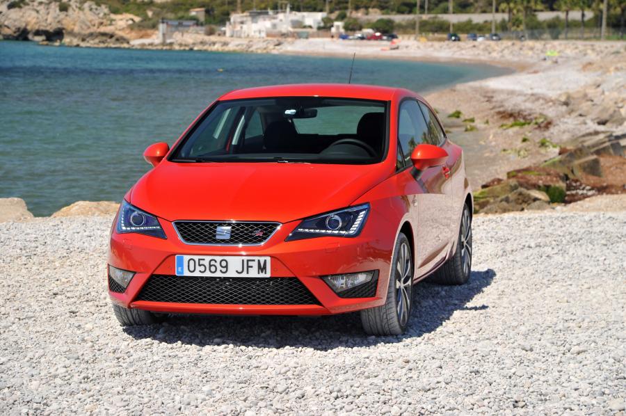  Seat Ibiza SC FR 2015 года  (фото 13 из 20)